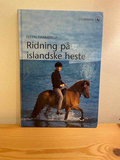 Second Hand Bog: Ridning på islandske heste