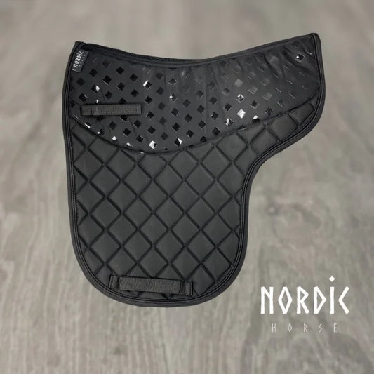 Nordic Horse Sadelunderlag All Black